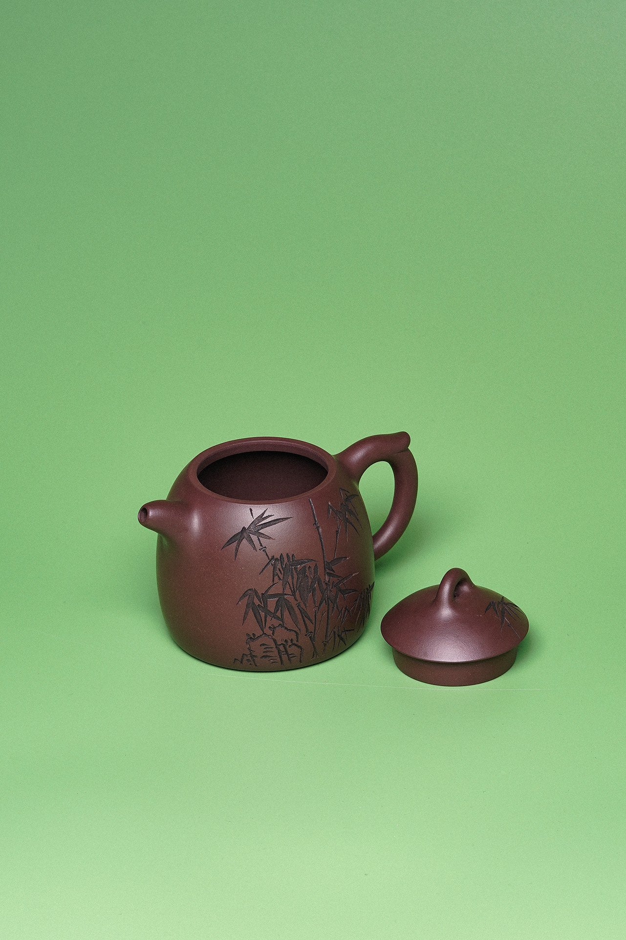 紫砂臻品·礼藏首选｜周建春大师扛鼎之作《竹海秦权壶》——原矿优质老紫泥·250cc ——正高级工艺美术师·周建春·制