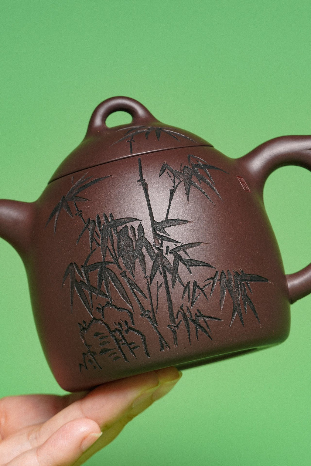 紫砂臻品·礼藏首选｜周建春大师扛鼎之作《竹海秦权壶》——原矿优质老紫泥·250cc ——正高级工艺美术师·周建春·制