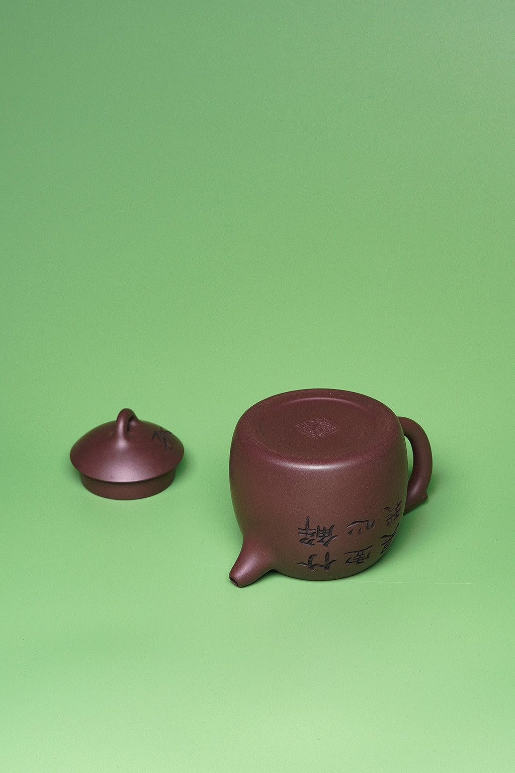 紫砂臻品·礼藏首选｜周建春大师扛鼎之作《竹海秦权壶》——原矿优质老紫泥·250cc ——正高级工艺美术师·周建春·制
