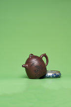 紫砂臻品·礼藏首选｜周建春大师扛鼎之作《竹海秦权壶》——原矿优质老紫泥·250cc ——正高级工艺美术师·周建春·制