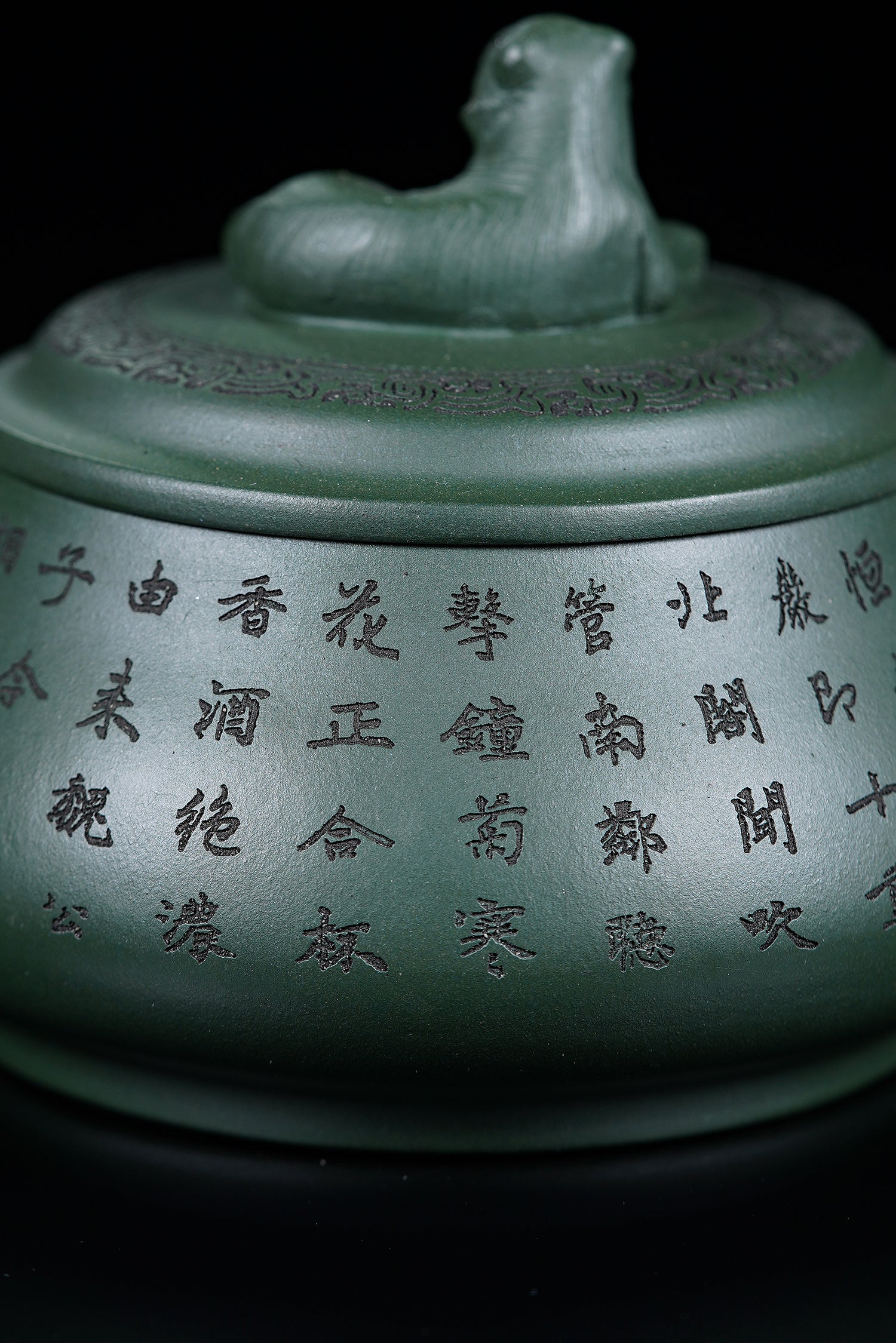 专注原创紫砂三十年【卧虎藏龙】高性价比精品 ——原矿优质绿泥·120cc ——原创紫砂手艺人·朱红景