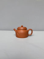 范泽锋高徒·邱爽紫砂潜力重器《竹节德钟壶》——原矿优质金降坡·230cc ——江苏省级大师·邱爽 亲制
