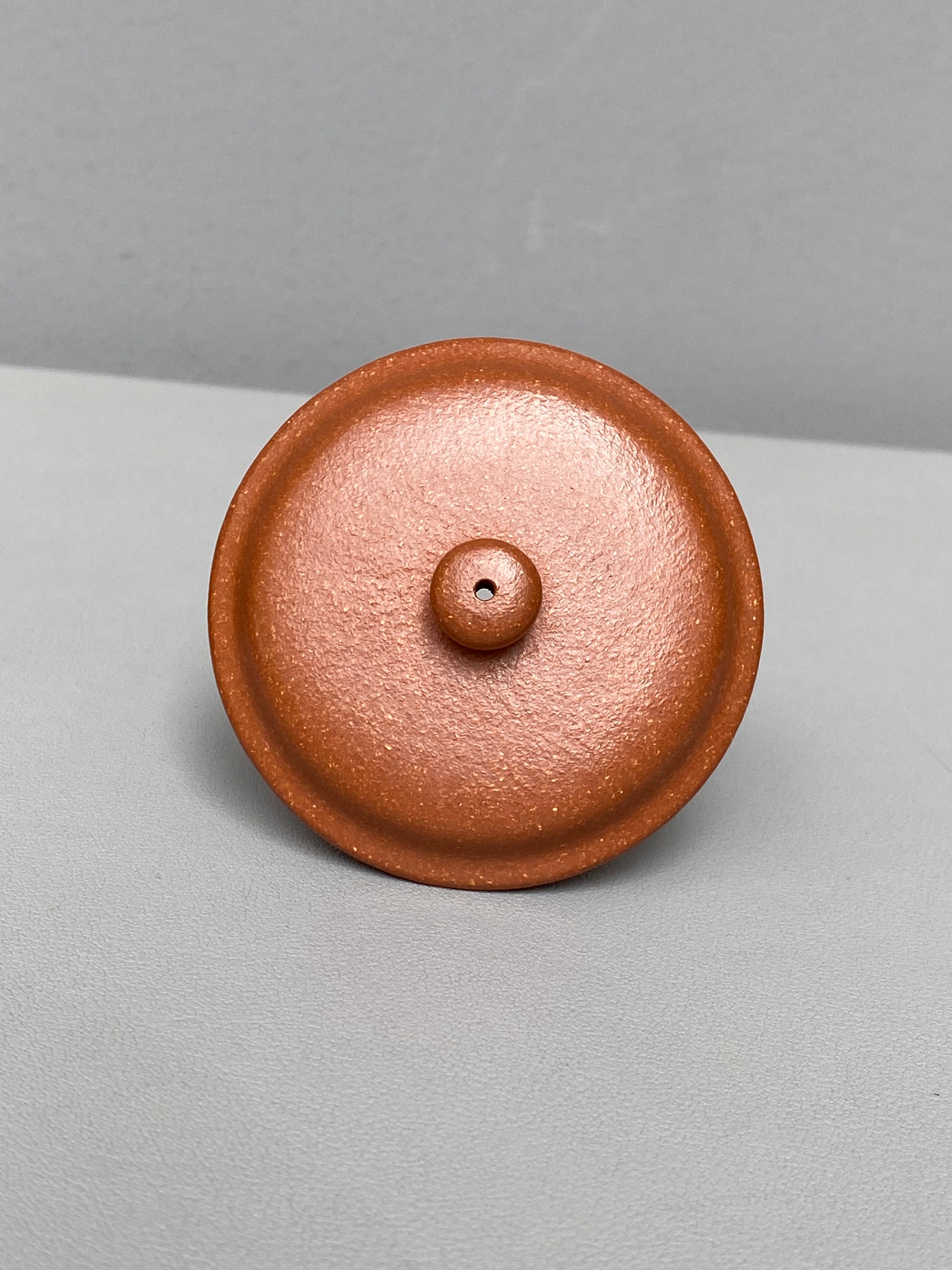 范泽锋高徒·邱爽紫砂潜力重器《竹节德钟壶》——原矿优质金降坡·230cc ——江苏省级大师·邱爽 亲制