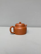 范泽锋高徒·邱爽紫砂潜力重器《竹节德钟壶》——原矿优质金降坡·230cc ——江苏省级大师·邱爽 亲制