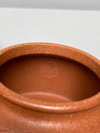 范泽锋高徒·邱爽紫砂潜力重器《竹节德钟壶》——原矿优质金降坡·230cc ——江苏省级大师·邱爽 亲制