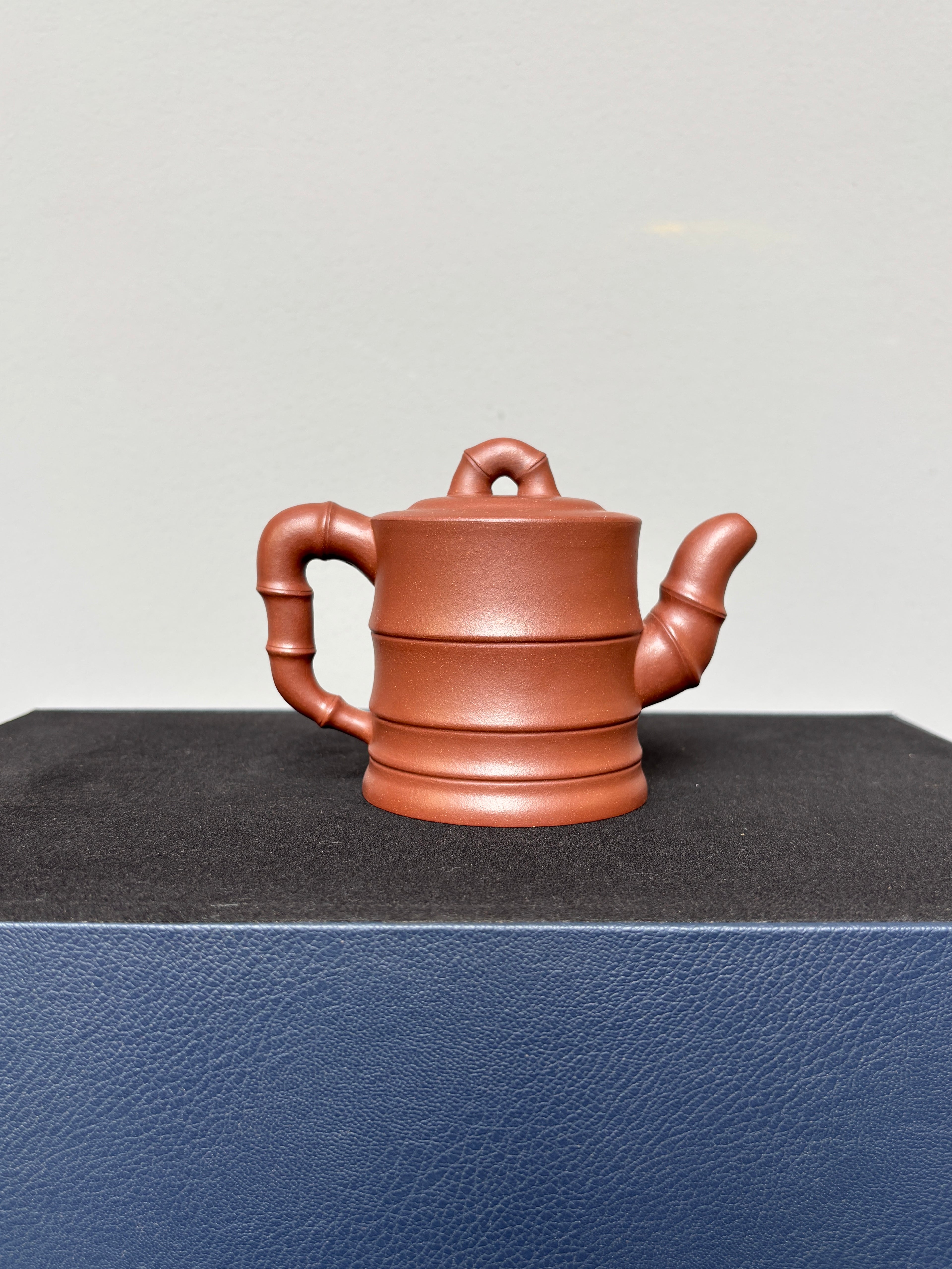 范泽锋高徒·邱爽紫砂潜力重器《节节高升壶》——原矿优质底槽清·230cc ——江苏省级大师·邱爽 亲制