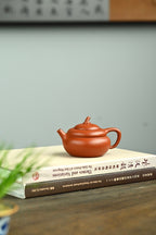 福禄·全手工/容量160cc/冷金黄 ”福禄“似植物葫芦之形，紫砂玉质，圆润外观，福禄寓意