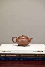 三足锦鼓·全手工/传统器高手沈妮作品，徐峰刻绘 /容量230cc/极品底槽清 一壶一世界，作品壶身饱满圆润
