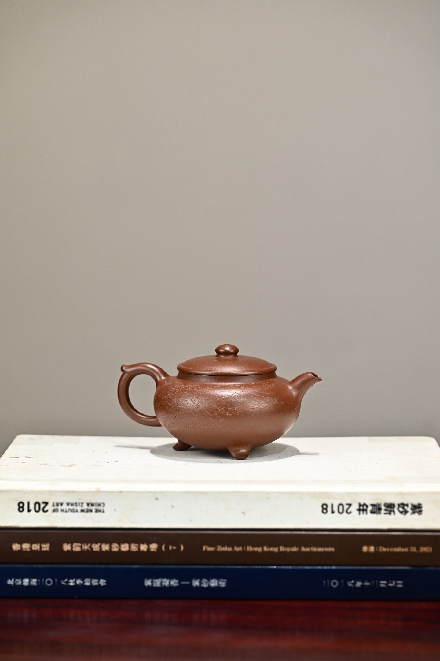 三足锦鼓·全手工/传统器高手沈妮作品，徐峰刻绘 /容量230cc/极品底槽清 一壶一世界，作品壶身饱满圆润