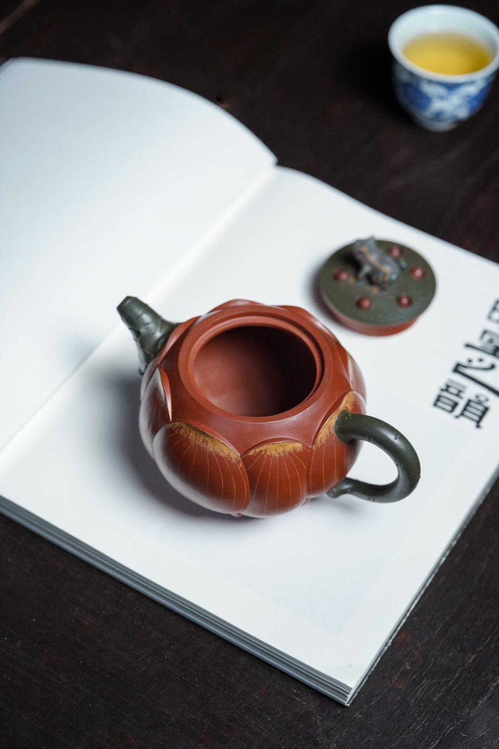 蒋蓉之女 传世花器｜蒋艺华·非遗紫砂巅峰重器《青蛙莲子套组》——原矿优质清水泥·380cc ——中国传统陶瓷艺术大师·蒋艺华 制