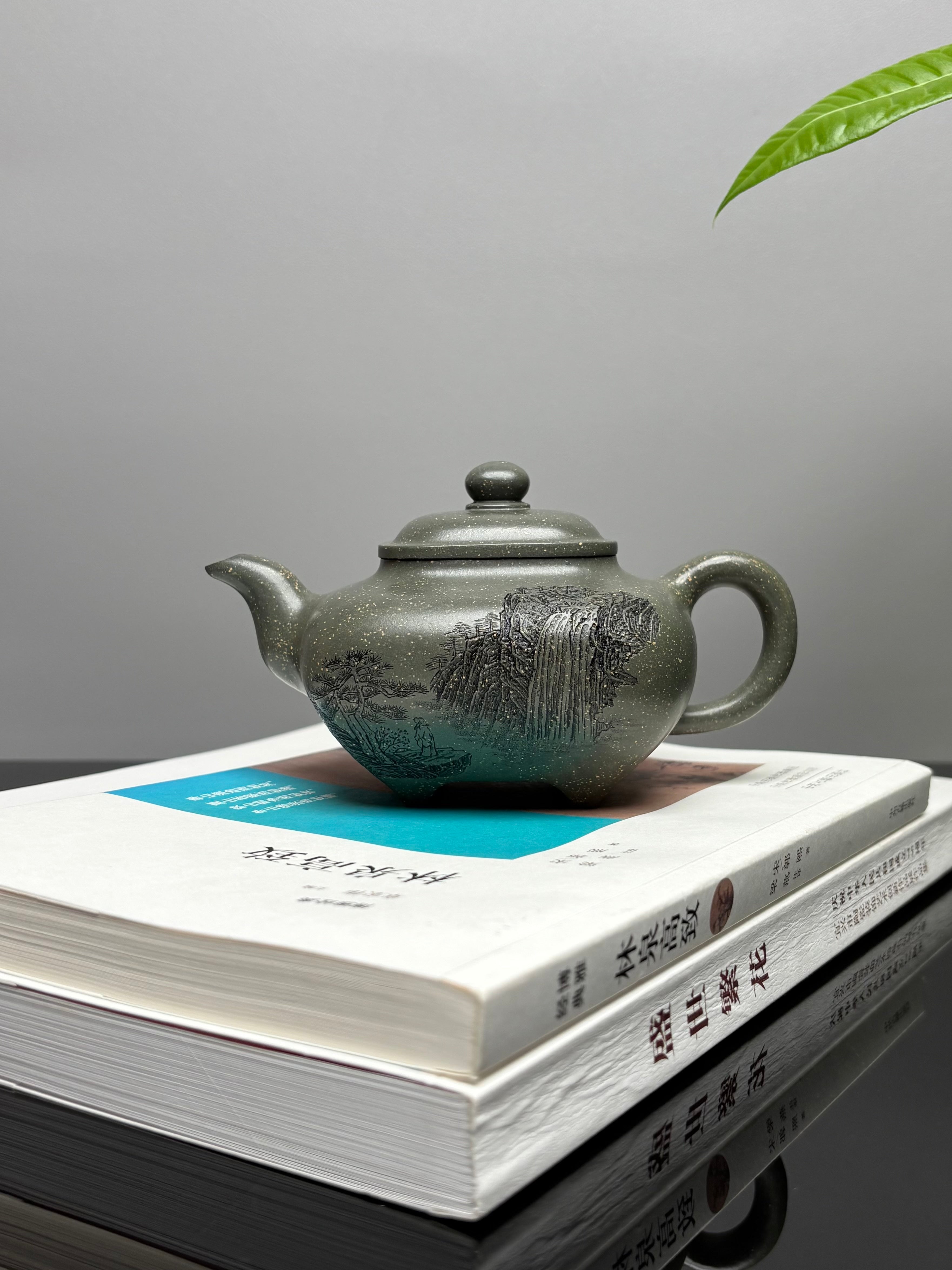 储立之大师传世典藏重器 十大名山《传炉壶》庐山 ——优质雪花青·260cc ——江苏省工艺美术大师·储立之 之作