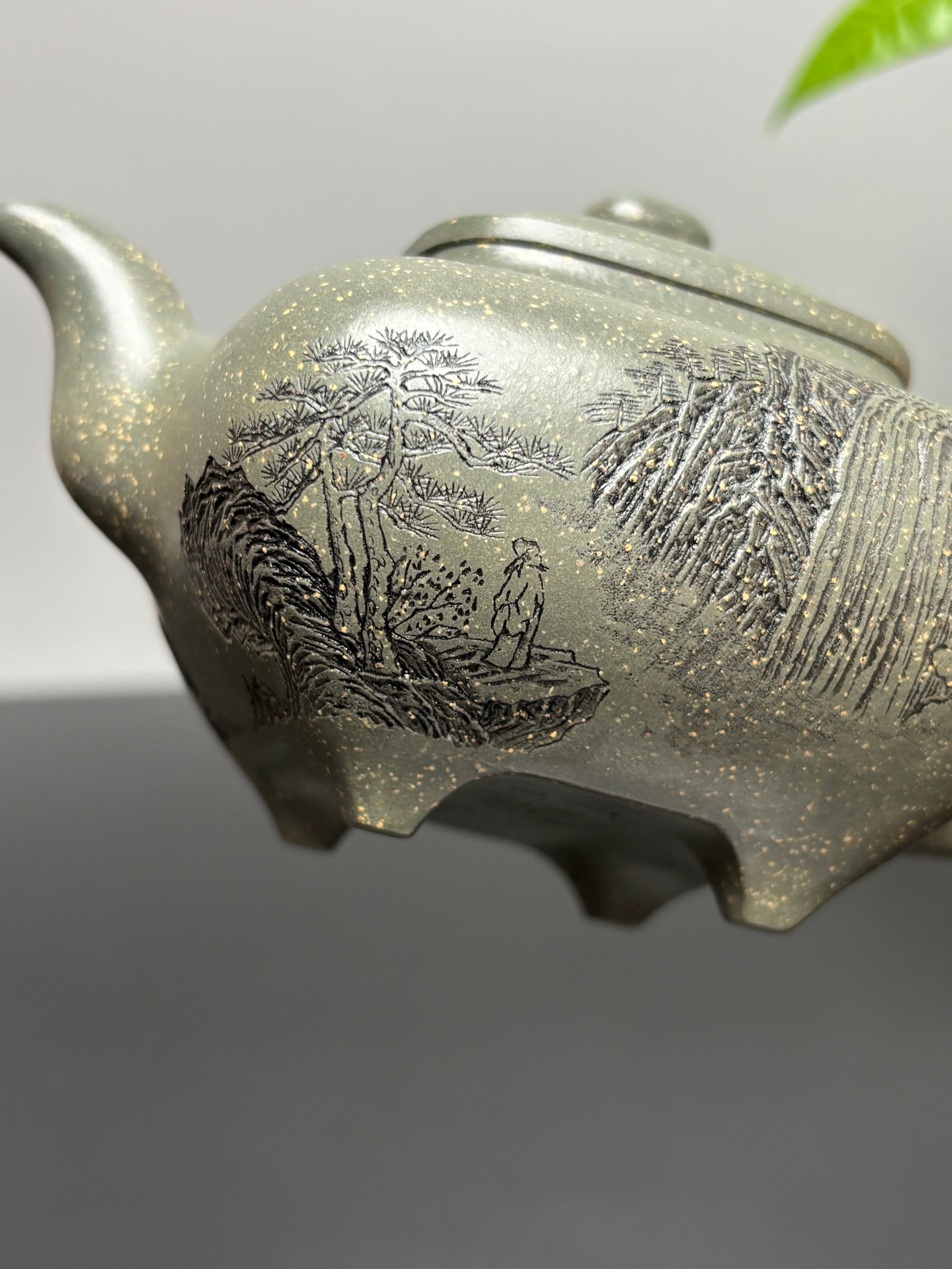 储立之大师传世典藏重器 十大名山《传炉壶》庐山 ——优质雪花青·260cc ——江苏省工艺美术大师·储立之 之作