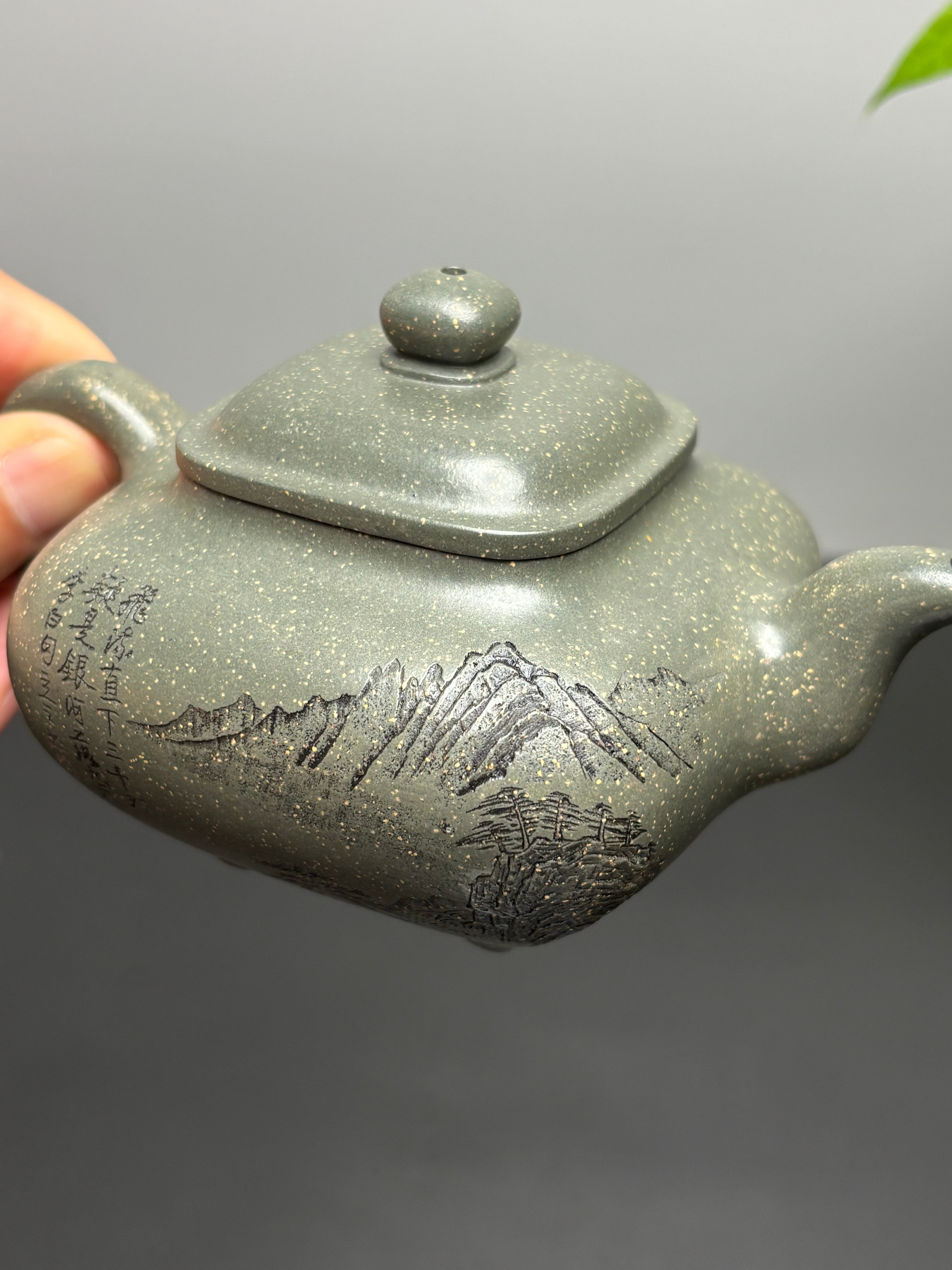 储立之大师传世典藏重器 十大名山《传炉壶》庐山 ——优质雪花青·260cc ——江苏省工艺美术大师·储立之 之作