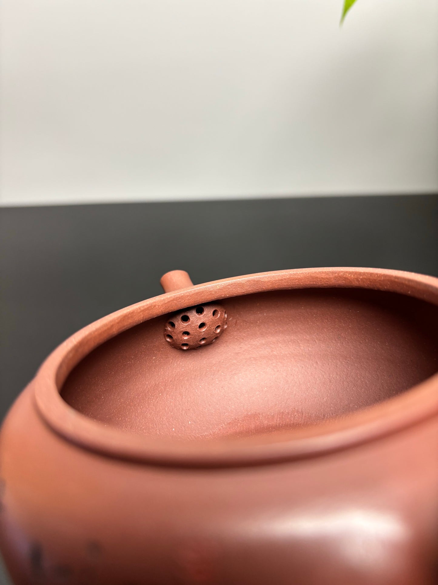 储立之大师传世典藏重器《潇湘竹影壶》——原矿优质 龙血砂·300cc ——江苏省工艺美术大师·储立之 之作