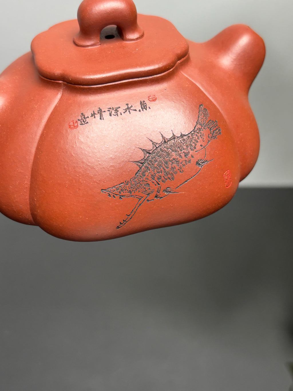 储立之大师传世典藏重器《鳜鱼石瓢》是礼藏双宜首选  ——原矿优质红清水泥·230cc ——江苏省工艺美术大师·储立之 之作