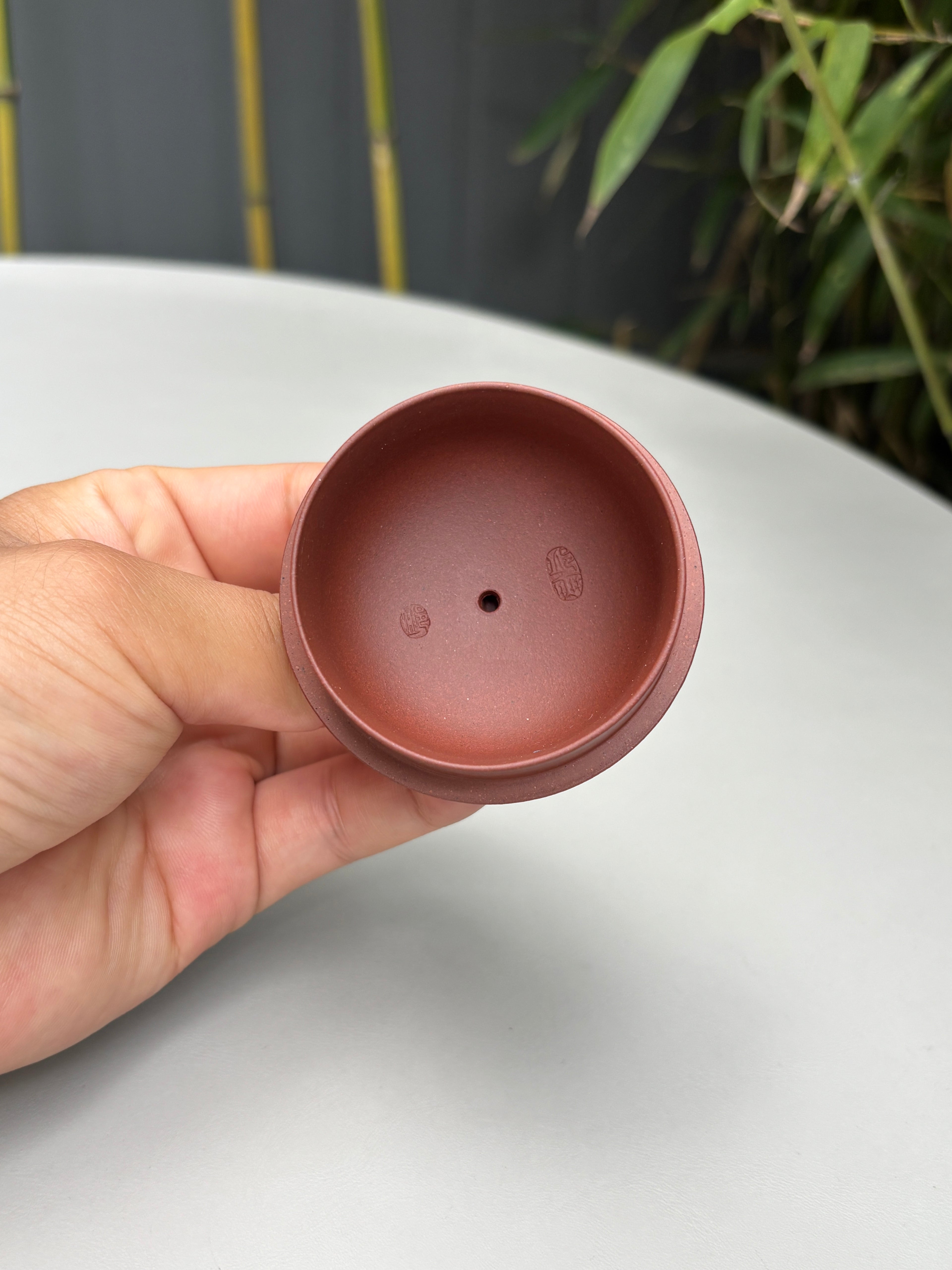 邱爽×邱玉林双大师联袂【秦权·五路财神】——原矿优质底槽清·350cc ——江苏省级大师·邱爽 亲制 ——中国陶瓷艺术大师·邱玉林 装饰·越来越好！