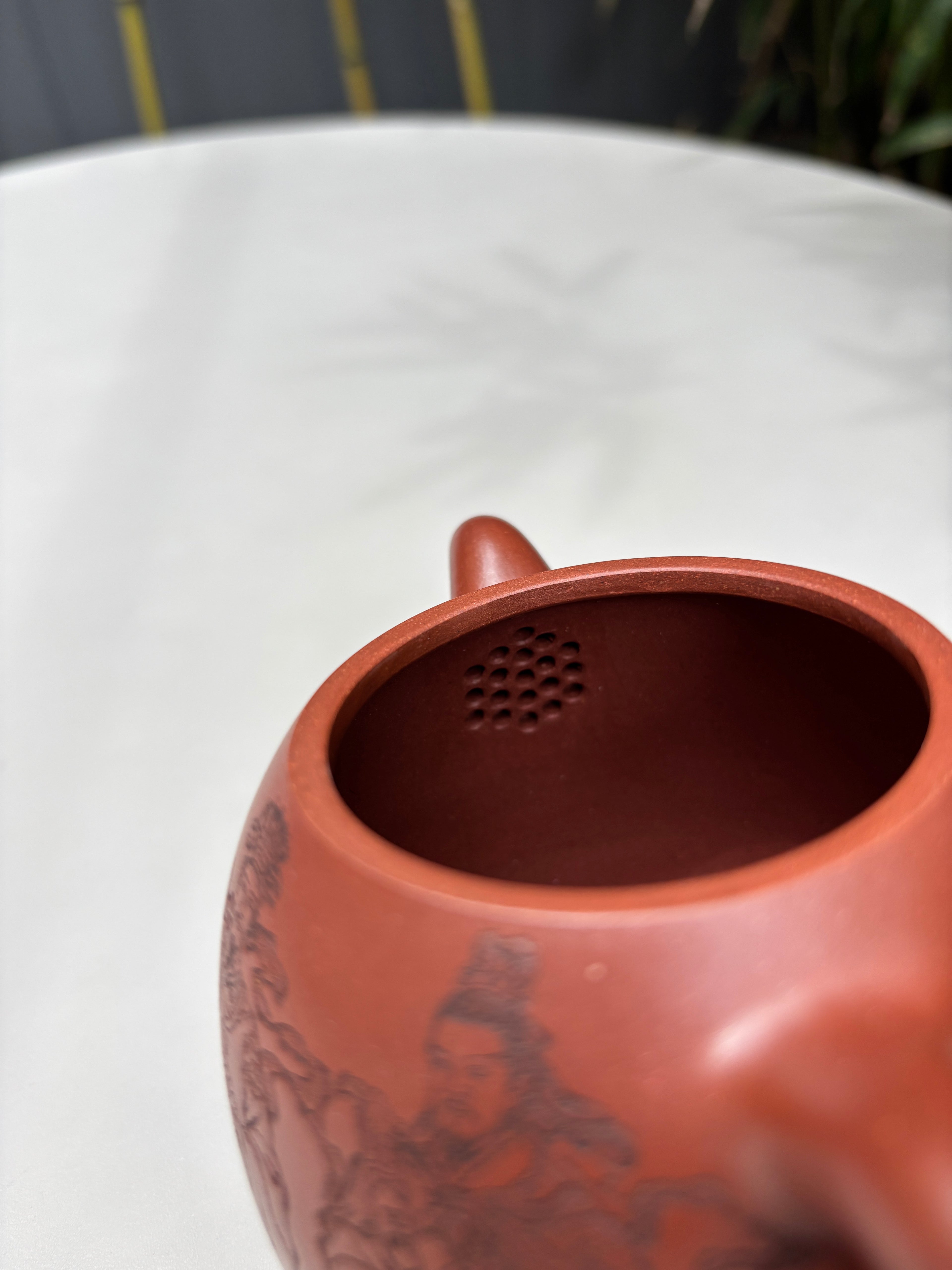 邱爽×邱玉林双大师联袂【秦权·五路财神】——原矿优质底槽清·350cc ——江苏省级大师·邱爽 亲制 ——中国陶瓷艺术大师·邱玉林 装饰·越来越好！