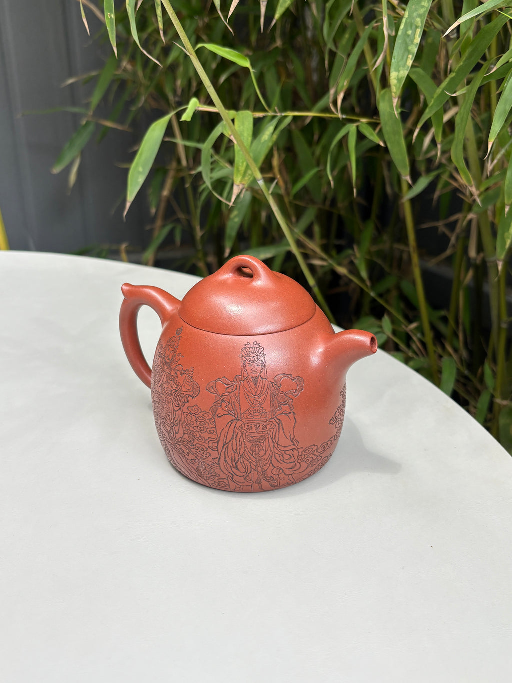 邱爽×邱玉林双大师联袂【秦权·五路财神】——原矿优质底槽清·350cc ——江苏省级大师·邱爽 亲制 ——中国陶瓷艺术大师·邱玉林 装饰·越来越好！