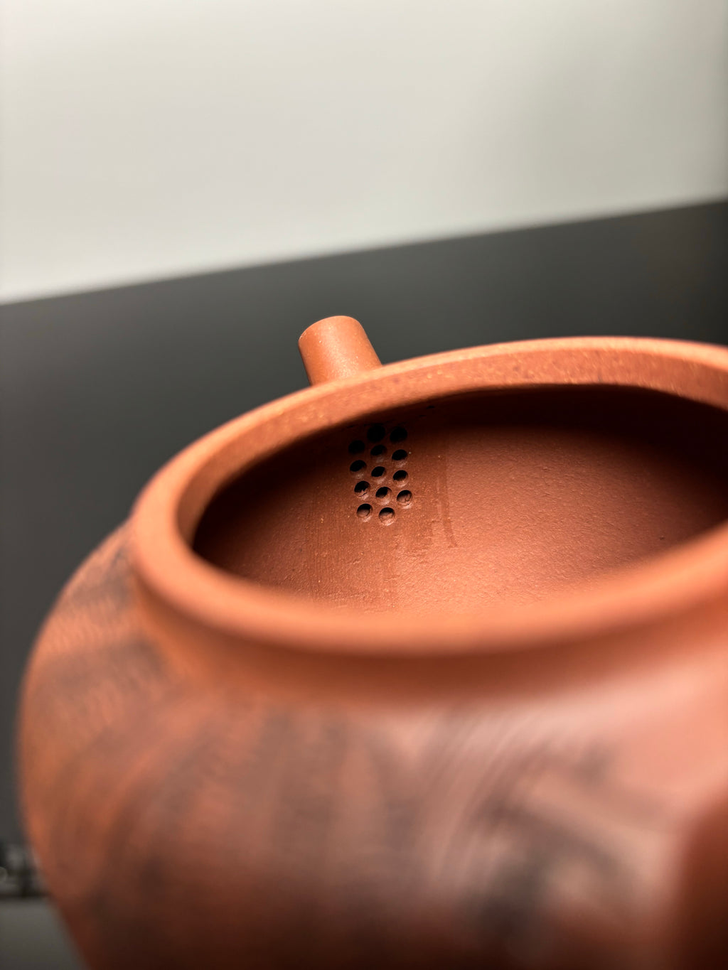 杨喜雨大师顶流臻品《玉蕴壶》鼠——原矿优质底槽清·260cc ——紫砂刻绘全能艺术名家·杨喜雨 亲工