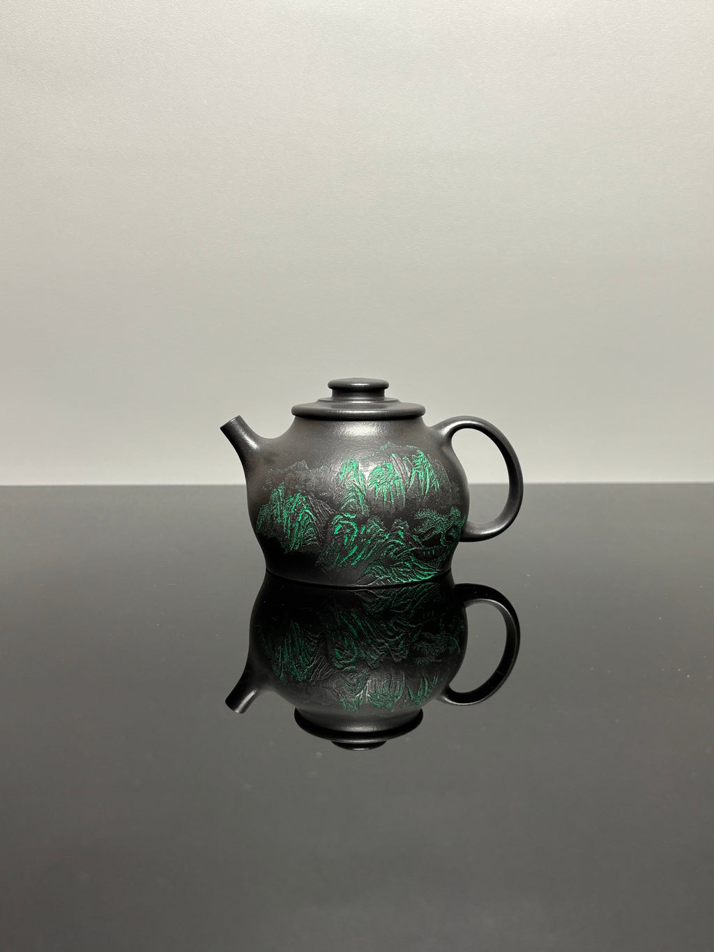 储立之大师传世典藏重器 十大名山《尚古·华山壶》——原矿优质 特级黑料·240cc ——江苏省工艺美术大师·储立之 之作