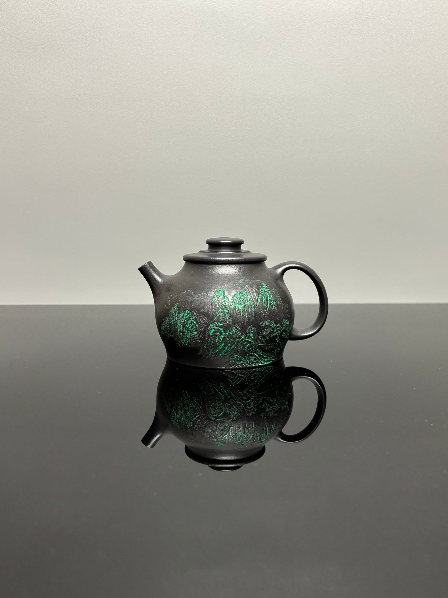 储立之大师传世典藏重器 十大名山《尚古·华山壶》——原矿优质 特级黑料·240cc ——江苏省工艺美术大师·储立之 之作
