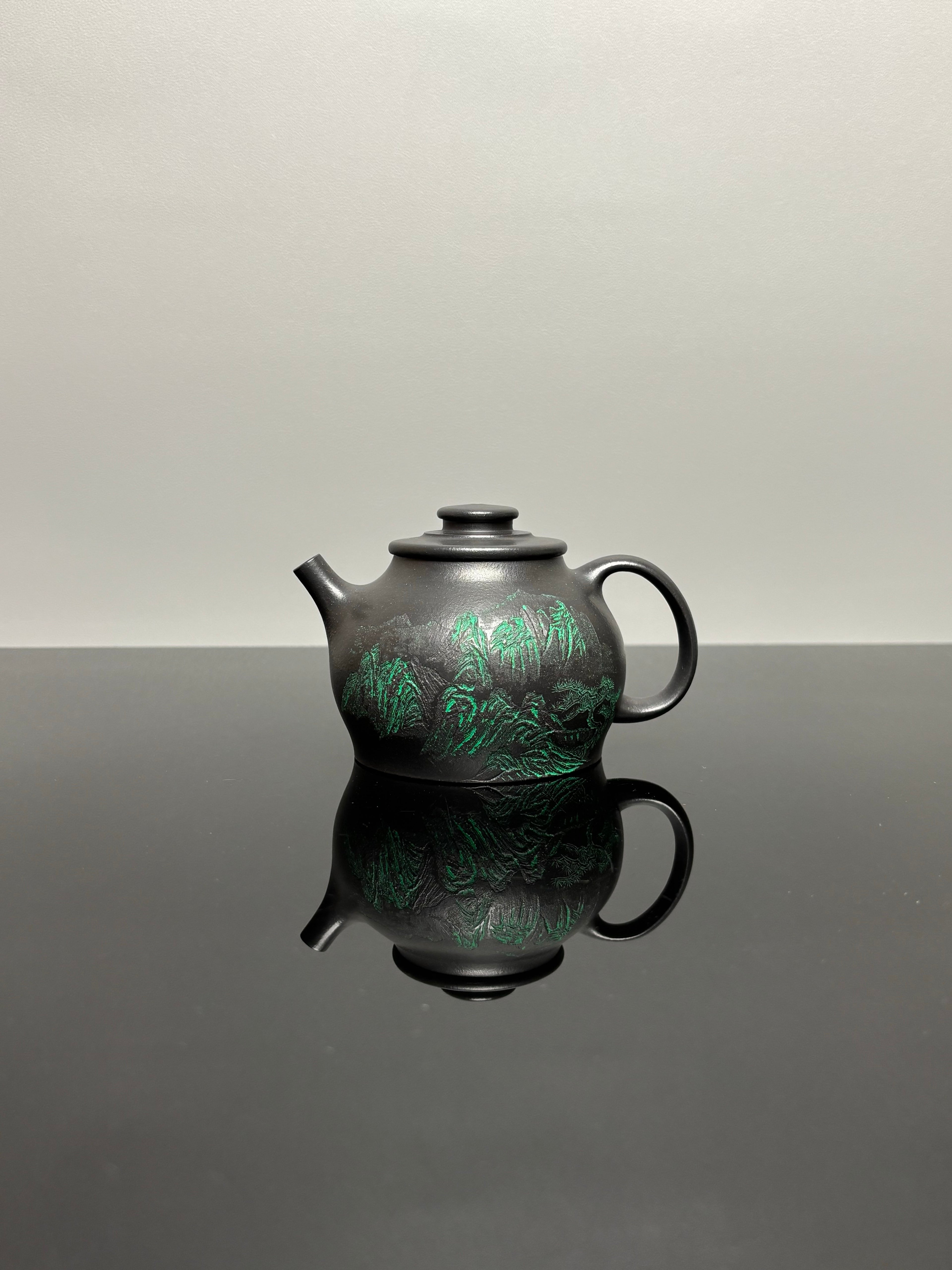 储立之大师传世典藏重器 十大名山《尚古·华山壶》——原矿优质 特级黑料·240cc ——江苏省工艺美术大师·储立之 之作