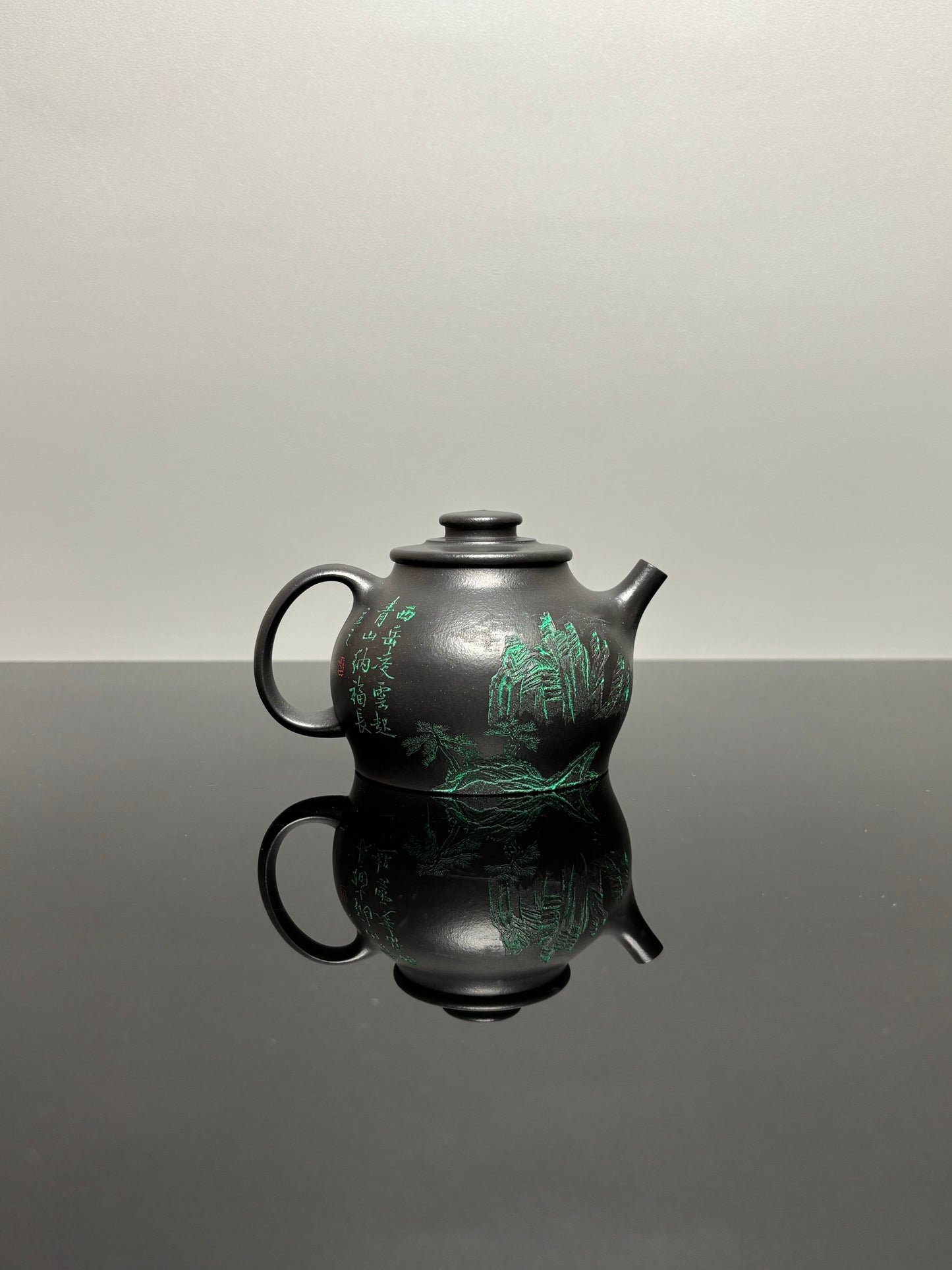 储立之大师传世典藏重器 十大名山《尚古·华山壶》——原矿优质 特级黑料·240cc ——江苏省工艺美术大师·储立之 之作