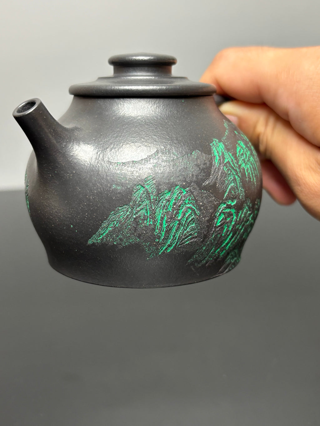 储立之大师传世典藏重器 十大名山《尚古·华山壶》——原矿优质 特级黑料·240cc ——江苏省工艺美术大师·储立之 之作