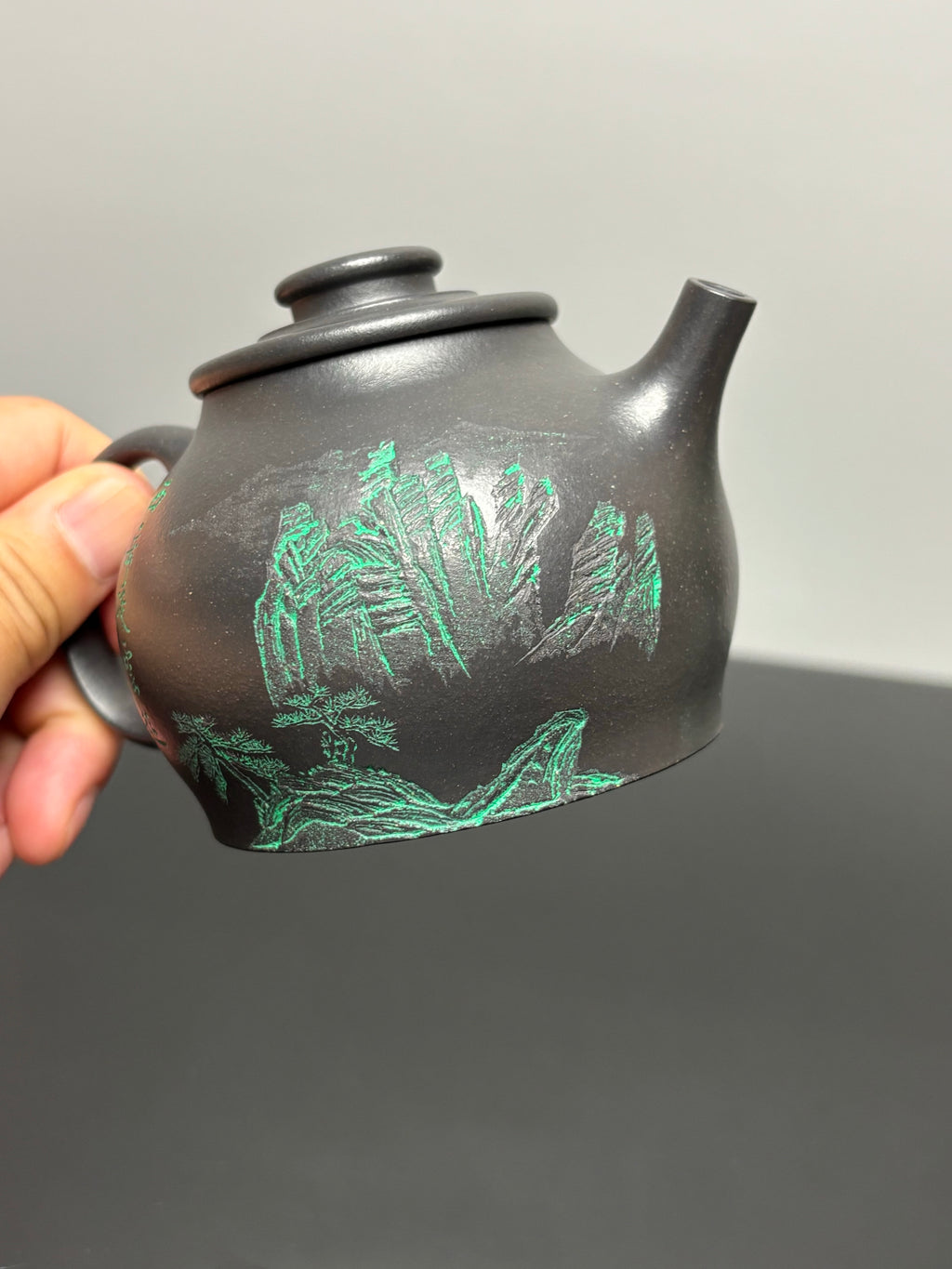 储立之大师传世典藏重器 十大名山《尚古·华山壶》——原矿优质 特级黑料·240cc ——江苏省工艺美术大师·储立之 之作