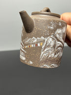 储立之大师传世典藏重器 十大名山《汲直壶》珠穆朗玛峰 ——原矿优质沉香砂·230cc ——江苏省工艺美术大师·储立之 之作