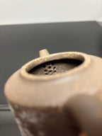 储立之大师传世典藏重器 十大名山《汲直壶》珠穆朗玛峰 ——原矿优质沉香砂·230cc ——江苏省工艺美术大师·储立之 之作