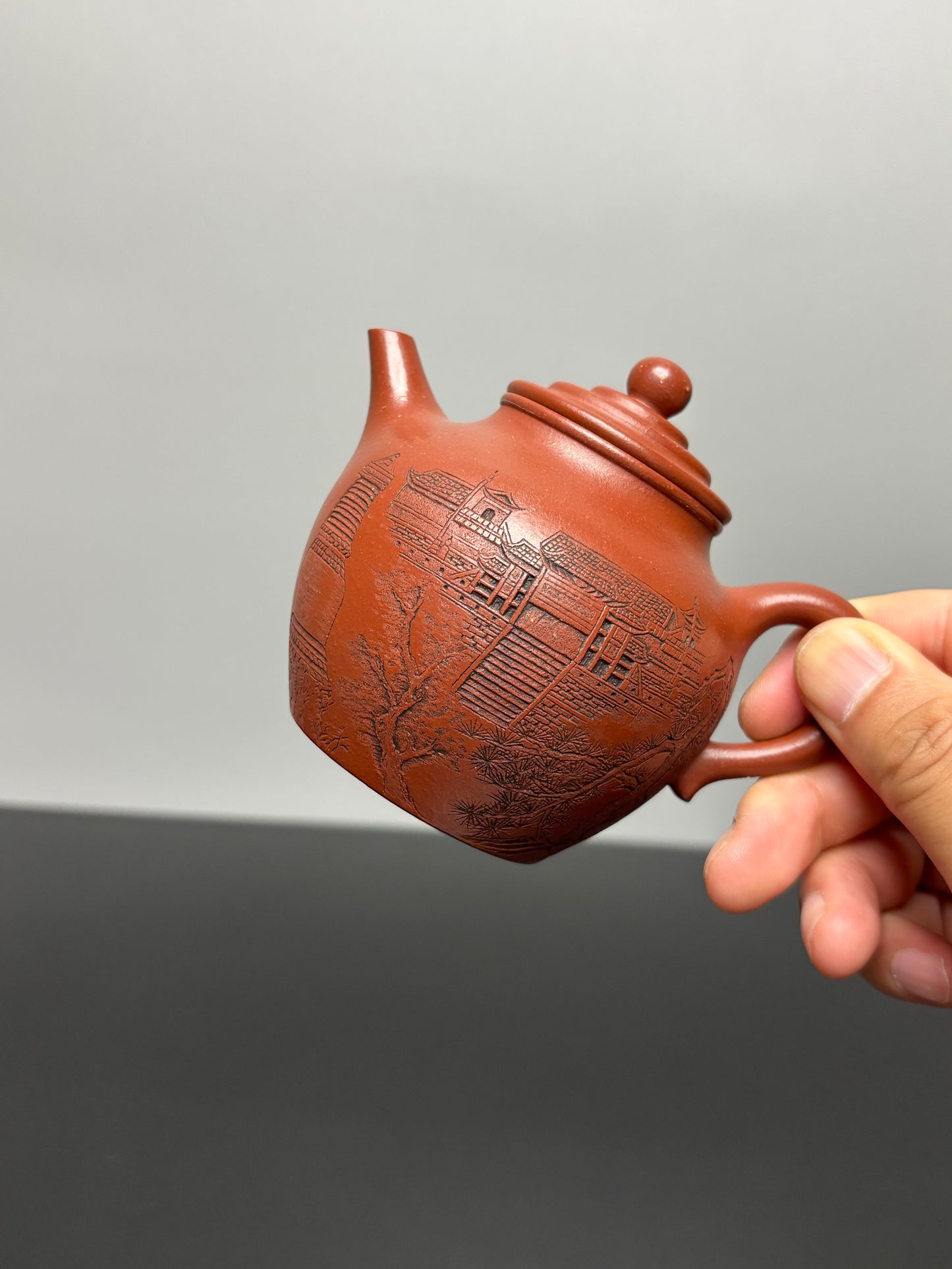 储立之大师传世典藏重器 十大名山《大彬橄榄·五台山壶》——原矿优质 储氏赤金砂·220cc ——江苏省工艺美术大师·储立之 之作