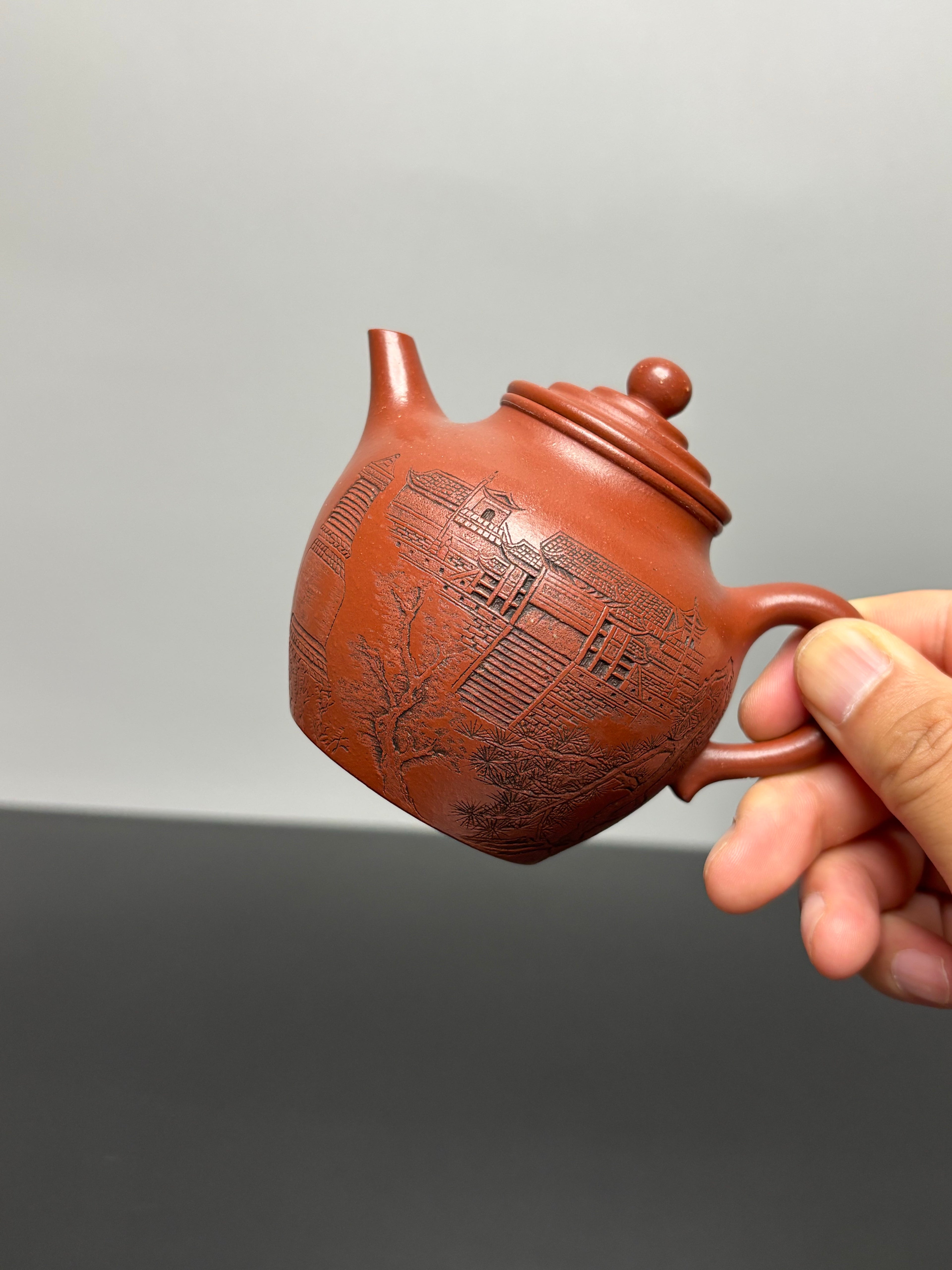 储立之大师传世典藏重器 十大名山《大彬橄榄·五台山壶》——原矿优质 储氏赤金砂·220cc ——江苏省工艺美术大师·储立之 之作