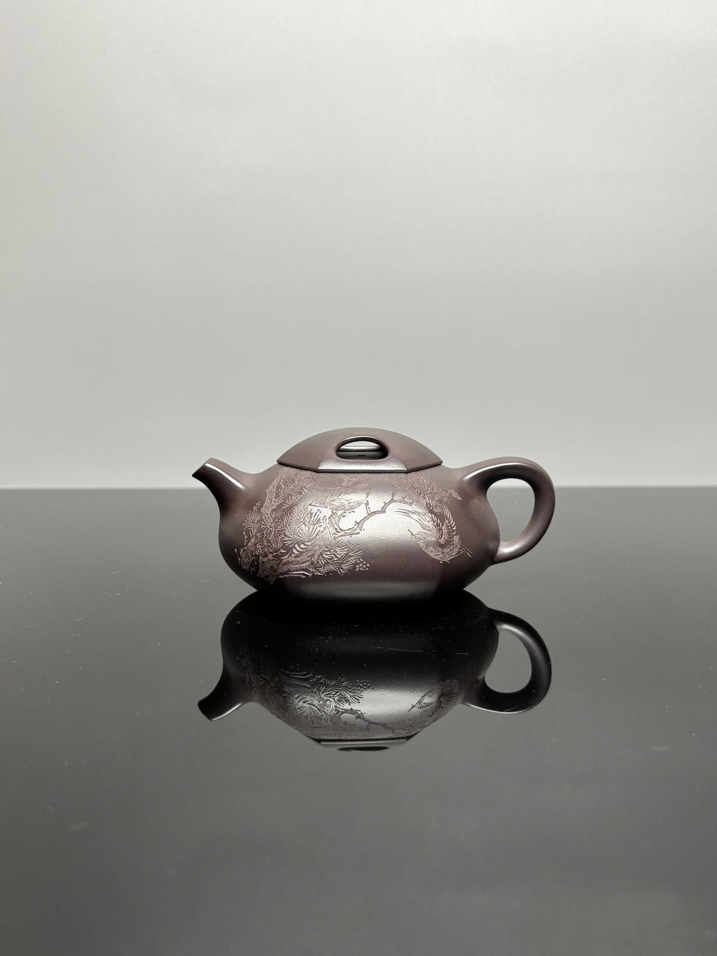 紫砂界80后方器巨匠巅峰臻品《六方牛盖壶》甄选原矿优质老紫泥·260cc，料工合一、品质顶级
