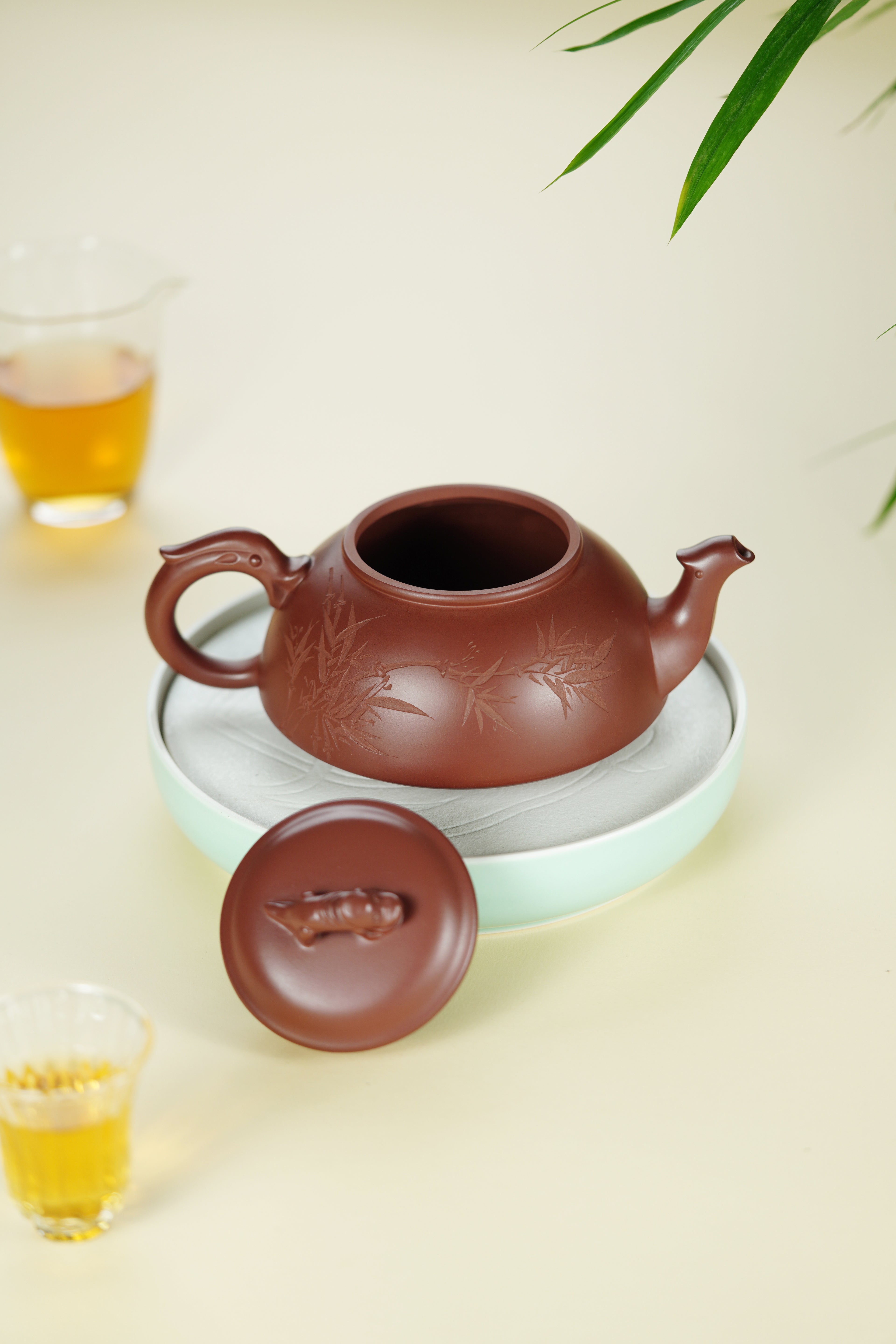 范大生嫡脉｜范秀芳制 范伟群装饰｜双省大师联诀紫砂臻品《龙行天下壶》  ——原矿优质龙血砂·580cc