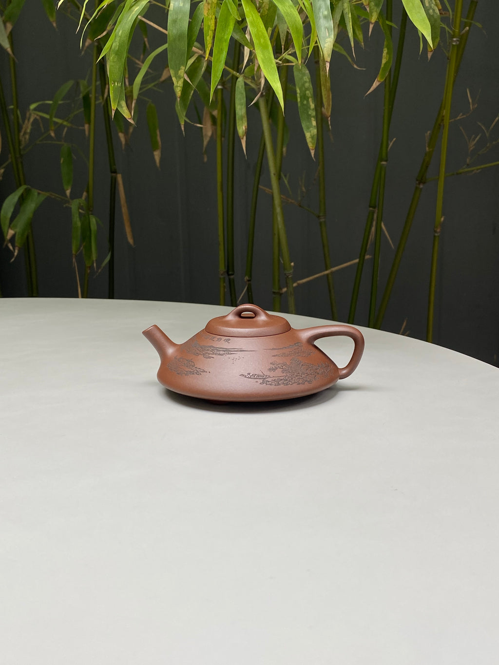 宏林山水·礼藏尊荣｜陈宏林大师传世巅峰臻品【合瓢】——原矿优质底槽清·110cc ——紫砂山水陶刻天花板·陈宏林亲工