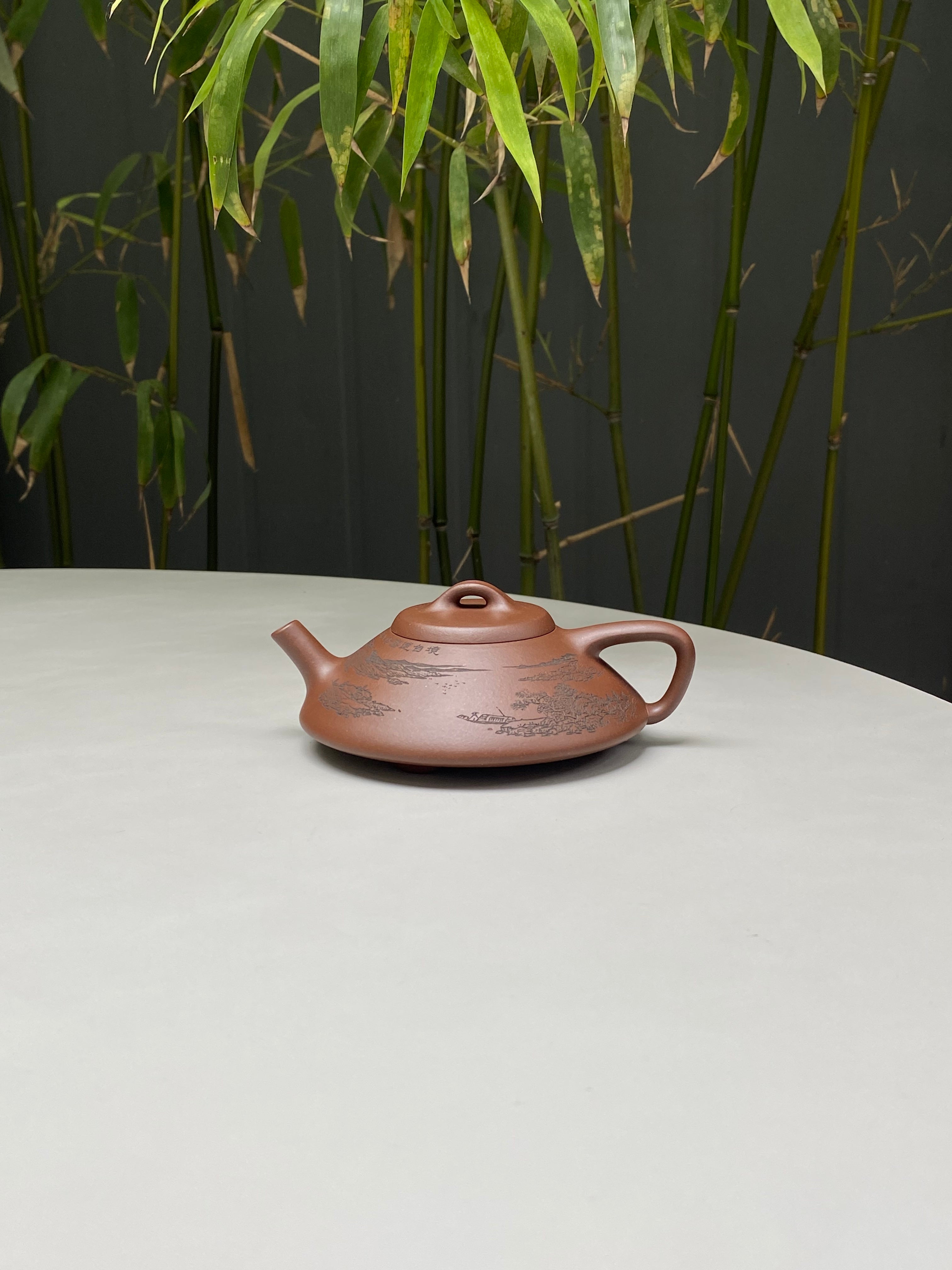 宏林山水·礼藏尊荣｜陈宏林大师传世巅峰臻品【合瓢】——原矿优质底槽清·110cc ——紫砂山水陶刻天花板·陈宏林亲工