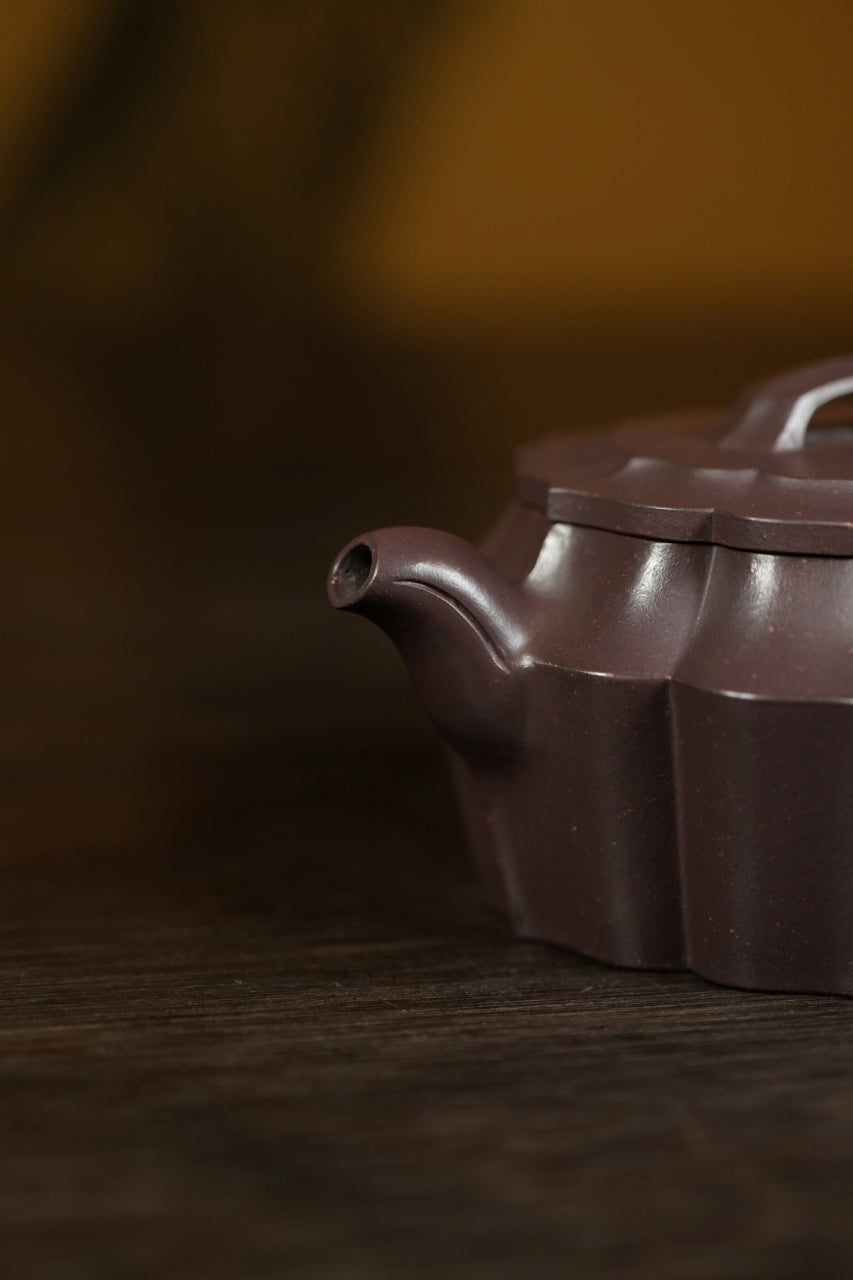 范大生嫡脉·江苏省大师范秀芳·紫砂臻品《玲珑汉瓦壶》——原矿优质天青泥·200cc（入册款代表作）