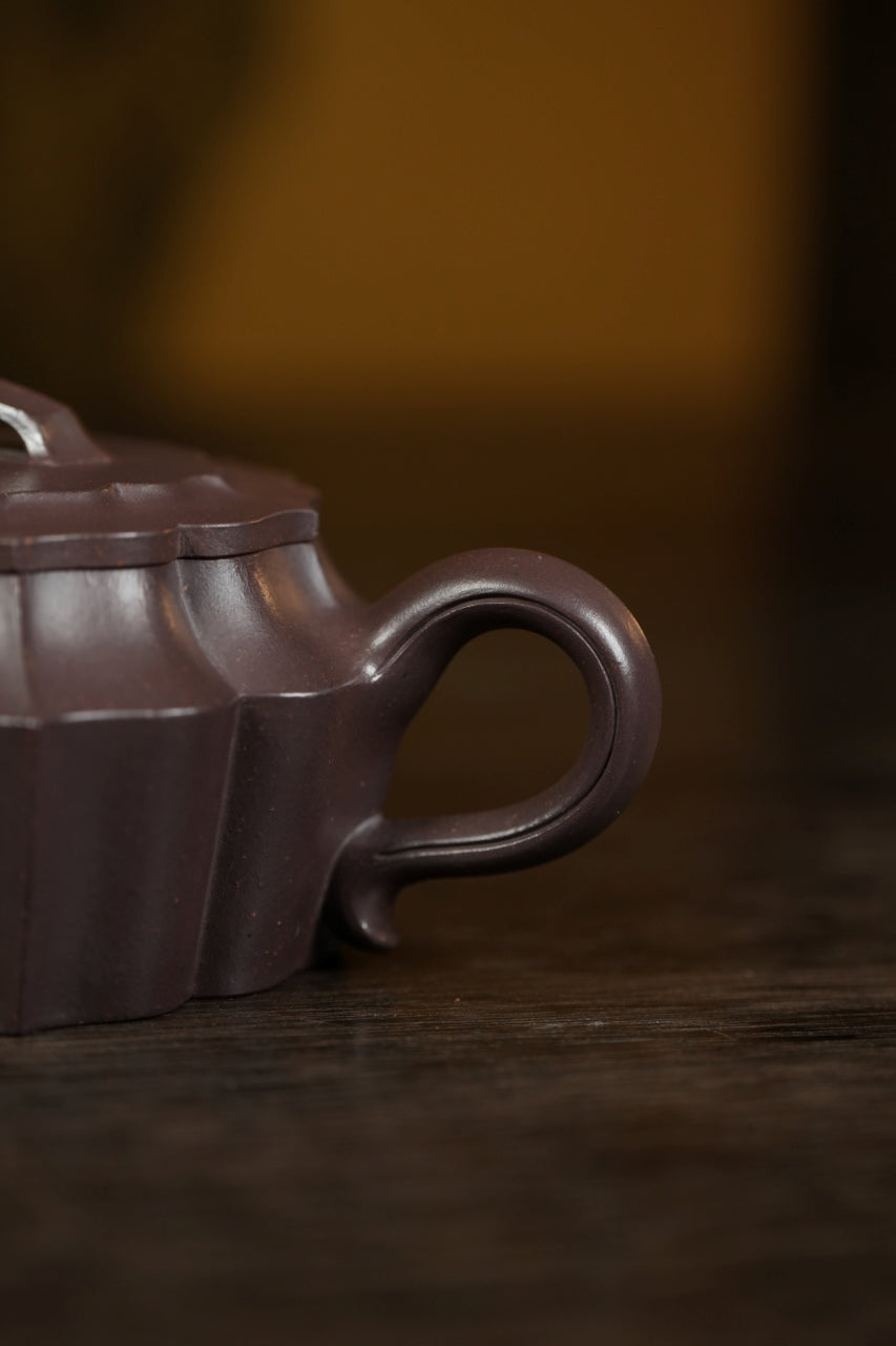 范大生嫡脉·江苏省大师范秀芳·紫砂臻品《玲珑汉瓦壶》——原矿优质天青泥·200cc（入册款代表作） - ZishaTeapotChina