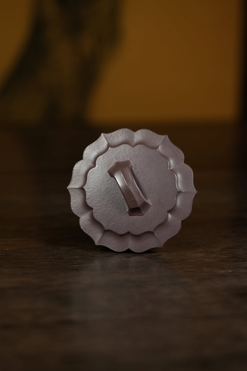 范大生嫡脉·江苏省大师范秀芳·紫砂臻品《玲珑汉瓦壶》——原矿优质天青泥·200cc（入册款代表作） - ZishaTeapotChina