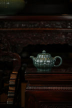 范大生嫡脉·江苏省大师范秀芳·紫砂臻品《合菱壶》 ——优质九龄君子兰·260cc（入册款代表作）