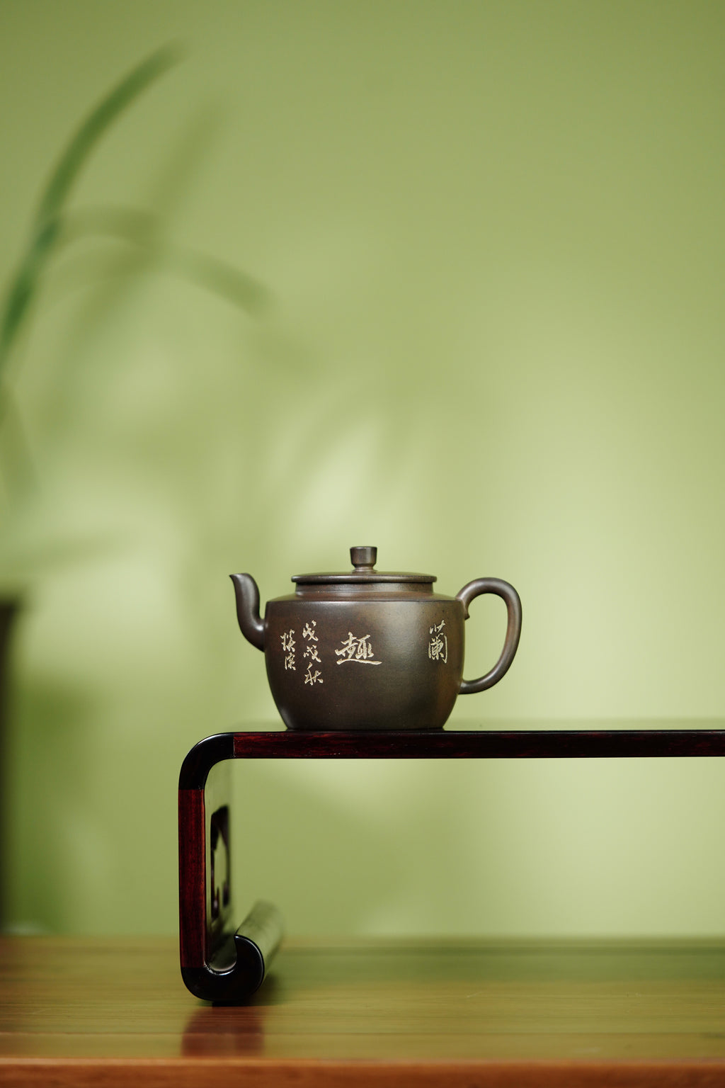 蒋琰滨大师高奢潜力臻品【汲古壶】刀笔双绝——原矿优质老紫泥柴烧·170cc——宜兴市陶刻协会会长·蒋琰滨·亲工