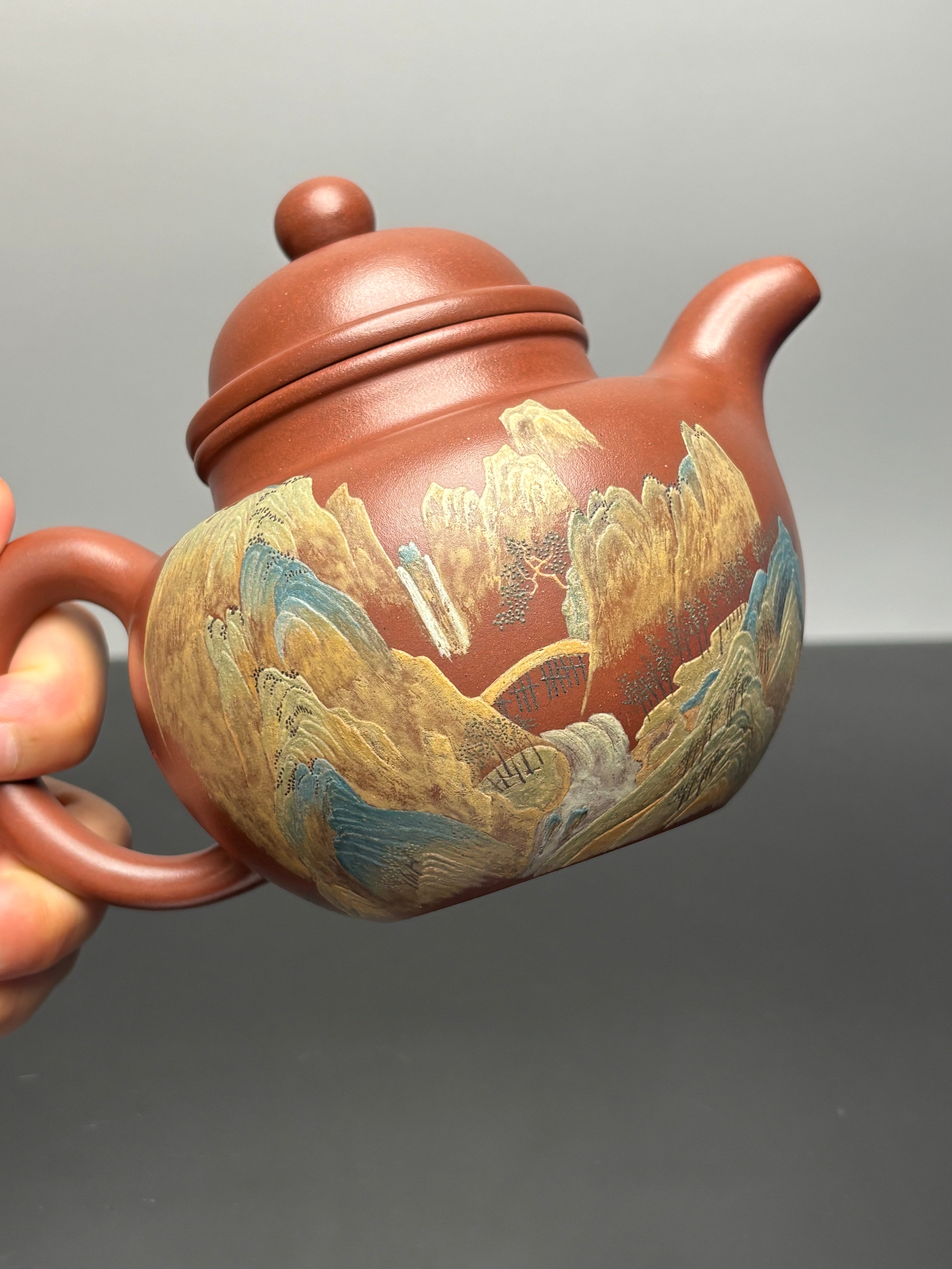御供江山·三师合璧传世重器｜江建翔嫡传 杜益君亲制《寿珍掇球壶》泥料：原矿优质底槽青 | 容量：500cc