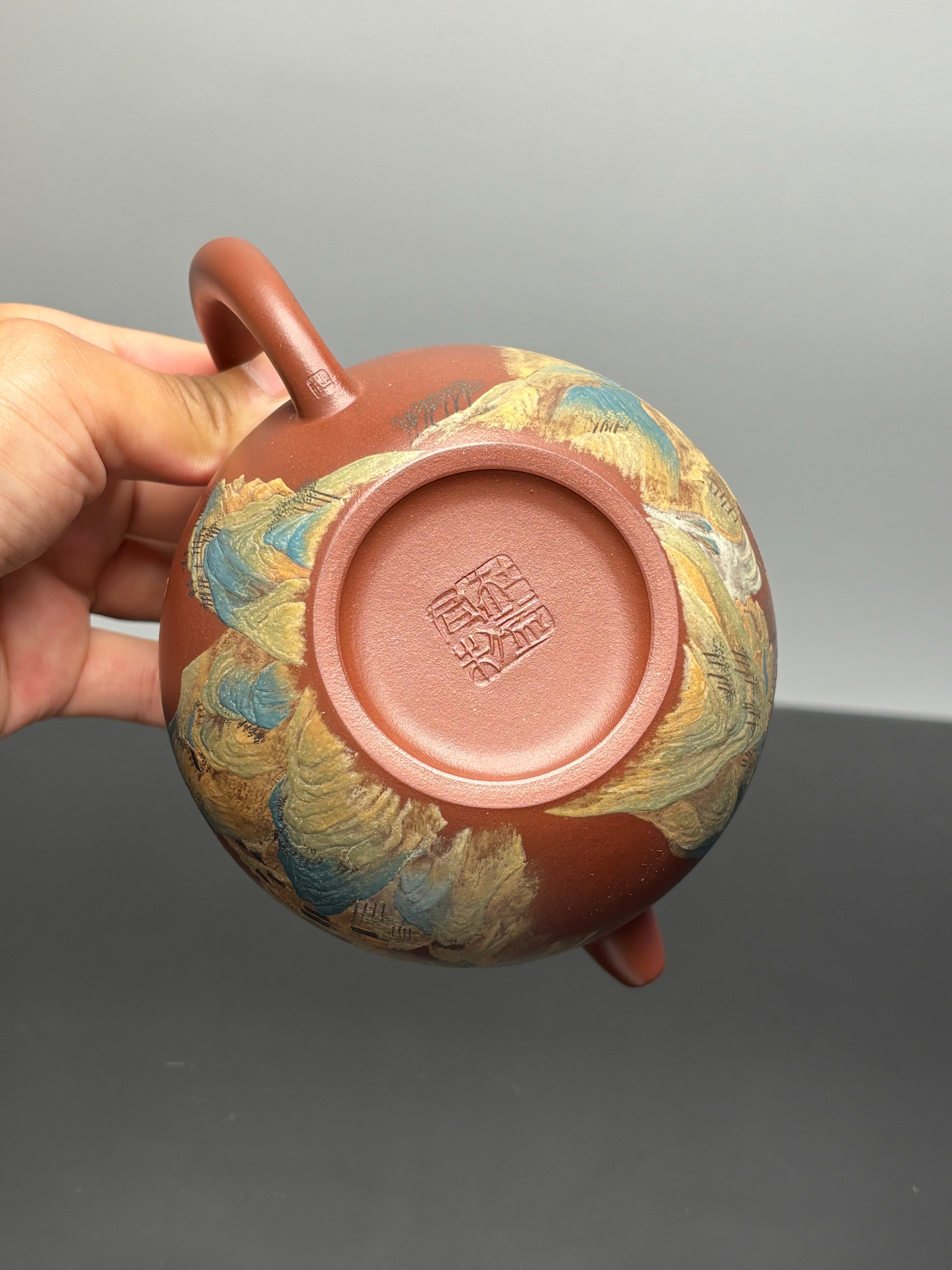 御供江山·三师合璧传世重器｜江建翔嫡传 杜益君亲制《寿珍掇球壶》泥料：原矿优质底槽青 | 容量：500cc