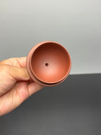 御供江山·三师合璧传世重器｜江建翔嫡传 杜益君亲制《寿珍掇球壶》泥料：原矿优质底槽青 | 容量：500cc