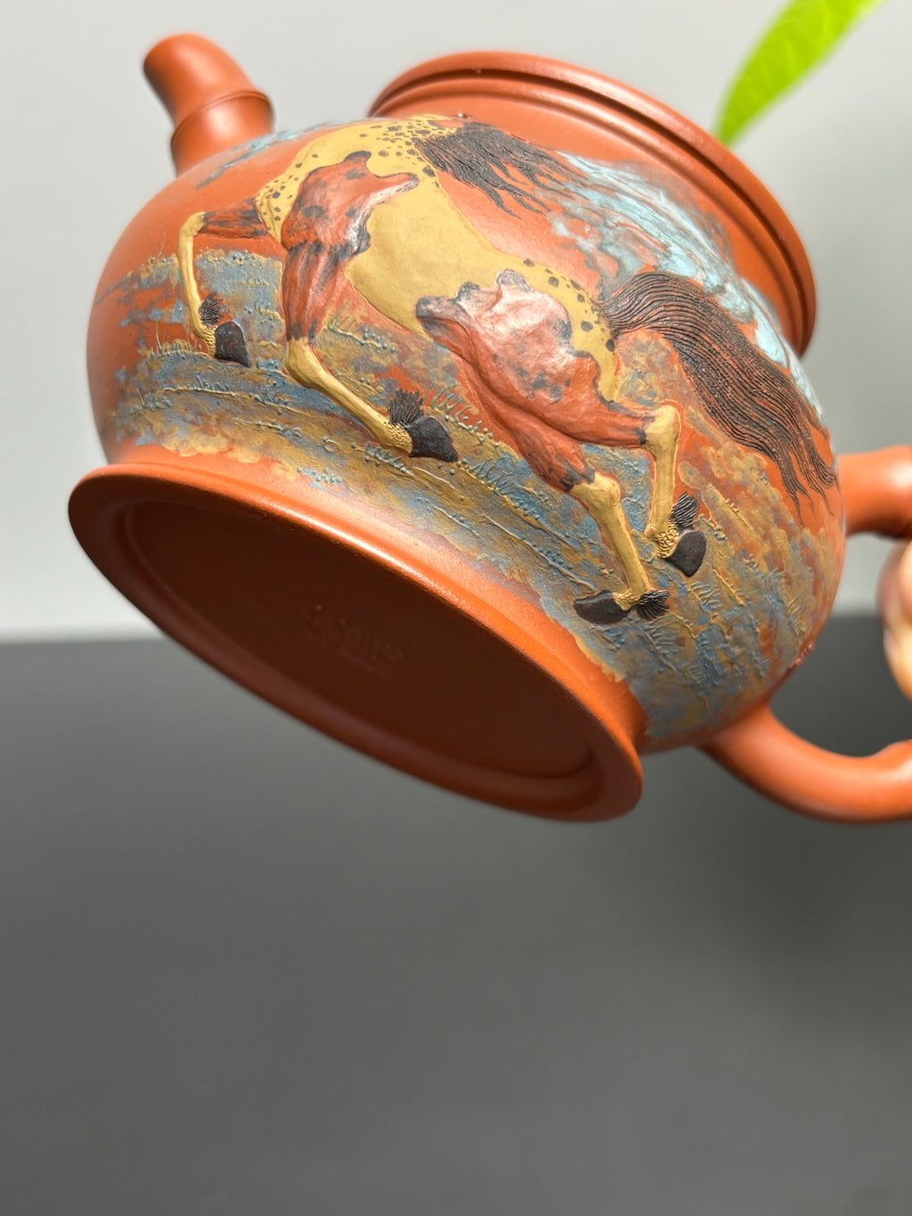 紫砂堆塑·高端臻品 | 彭金格大师孤品重器【竹香潘壶】——原矿优质老清水泥·330cc