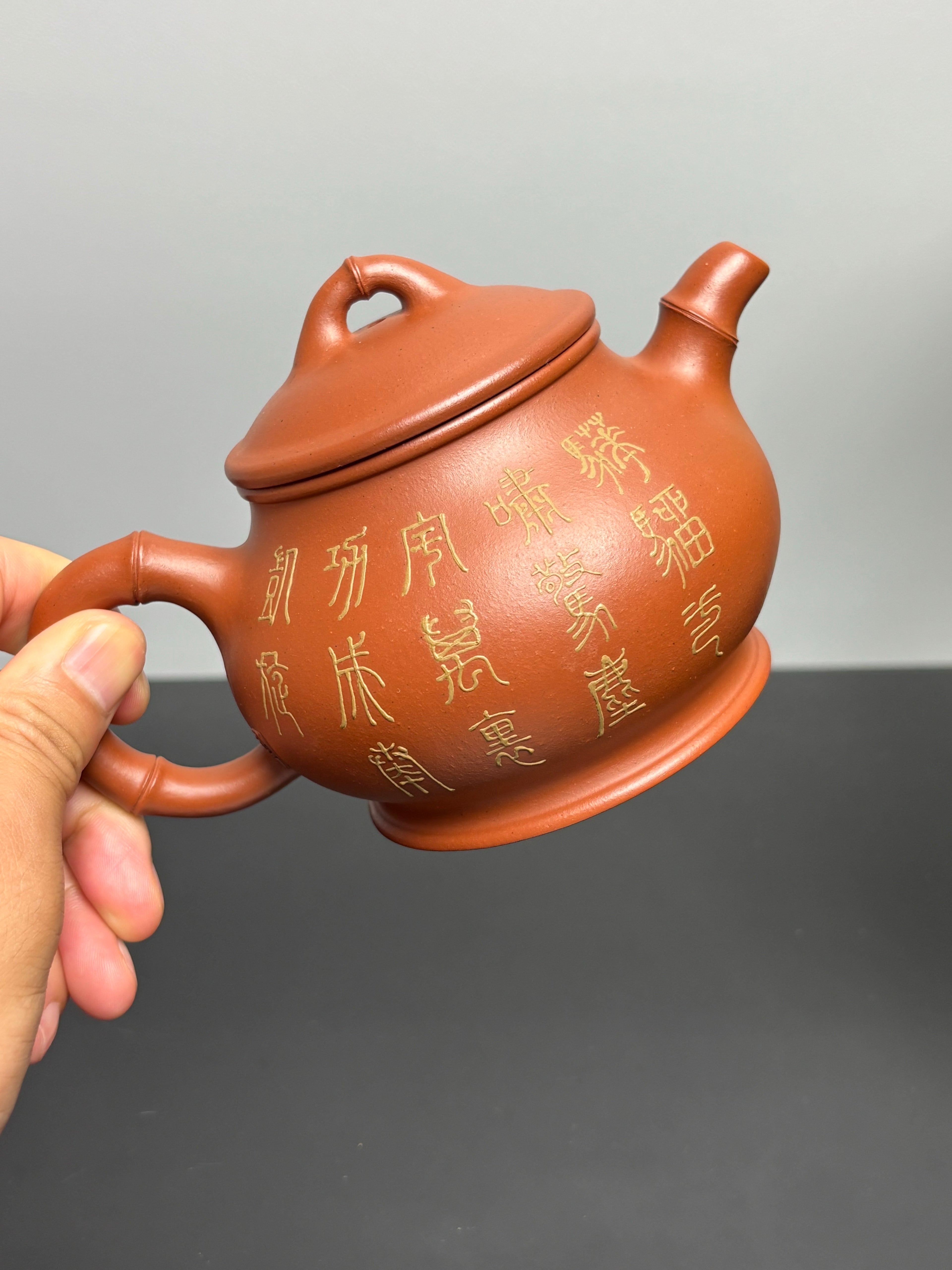 紫砂堆塑·高端臻品 | 彭金格大师孤品重器【竹香潘壶】——原矿优质老清水泥·330cc
