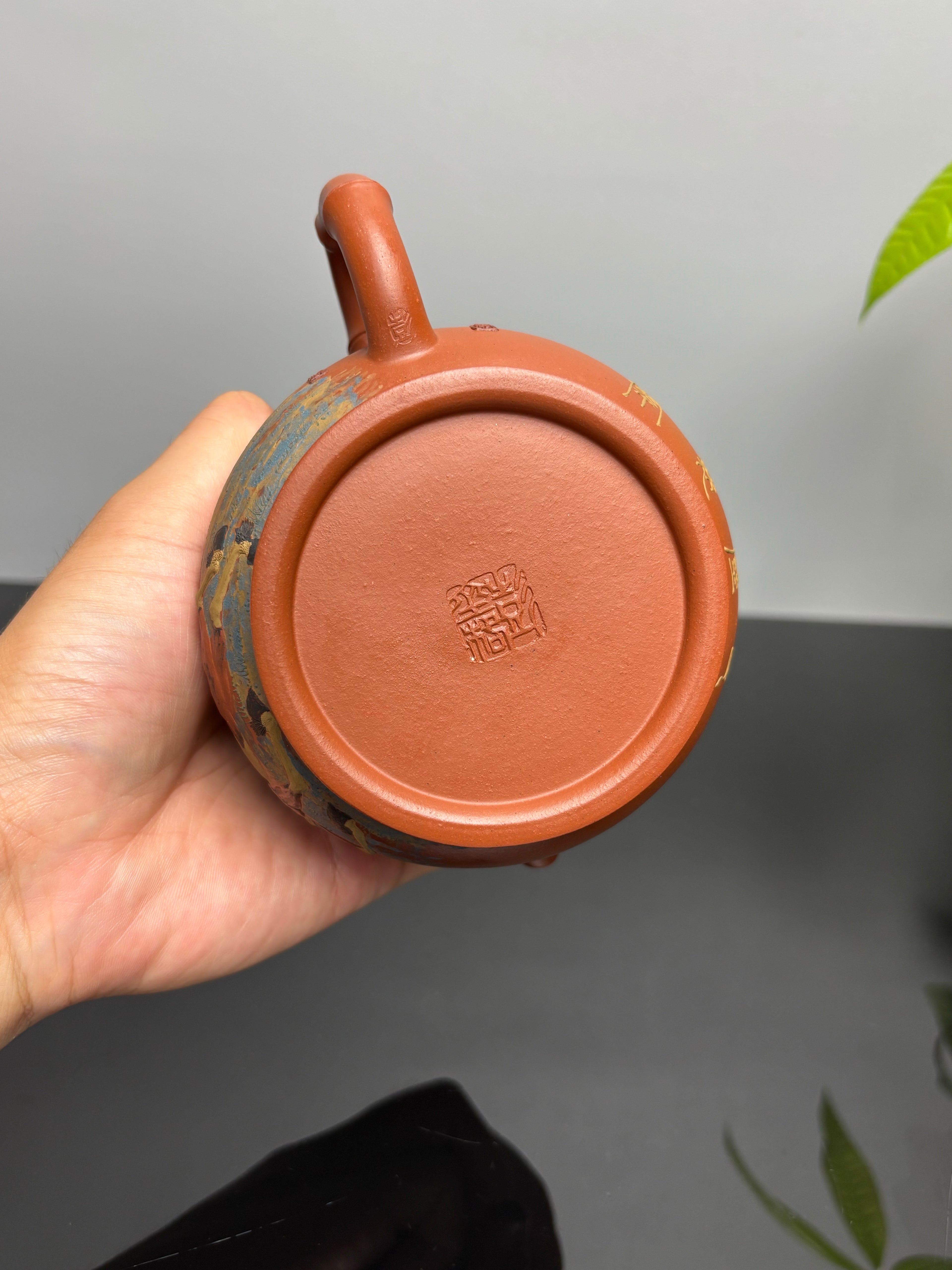 紫砂堆塑·高端臻品 | 彭金格大师孤品重器【竹香潘壶】——原矿优质老清水泥·330cc