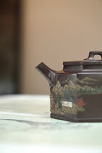 紫砂界80后方器巨匠巅峰臻品《回纹六方壶》甄选原矿优质纯紫老泥·220cc，料工合一、品质顶级
