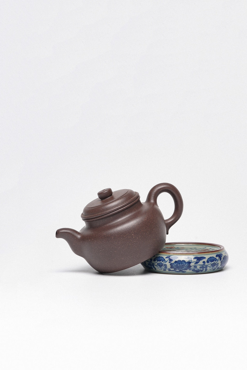 珍藏送礼·紫砂臻品｜省大师吴培林高徒·王雅丽制【大蕴德钟壶】——泥料：原矿优质天清泥·230cc